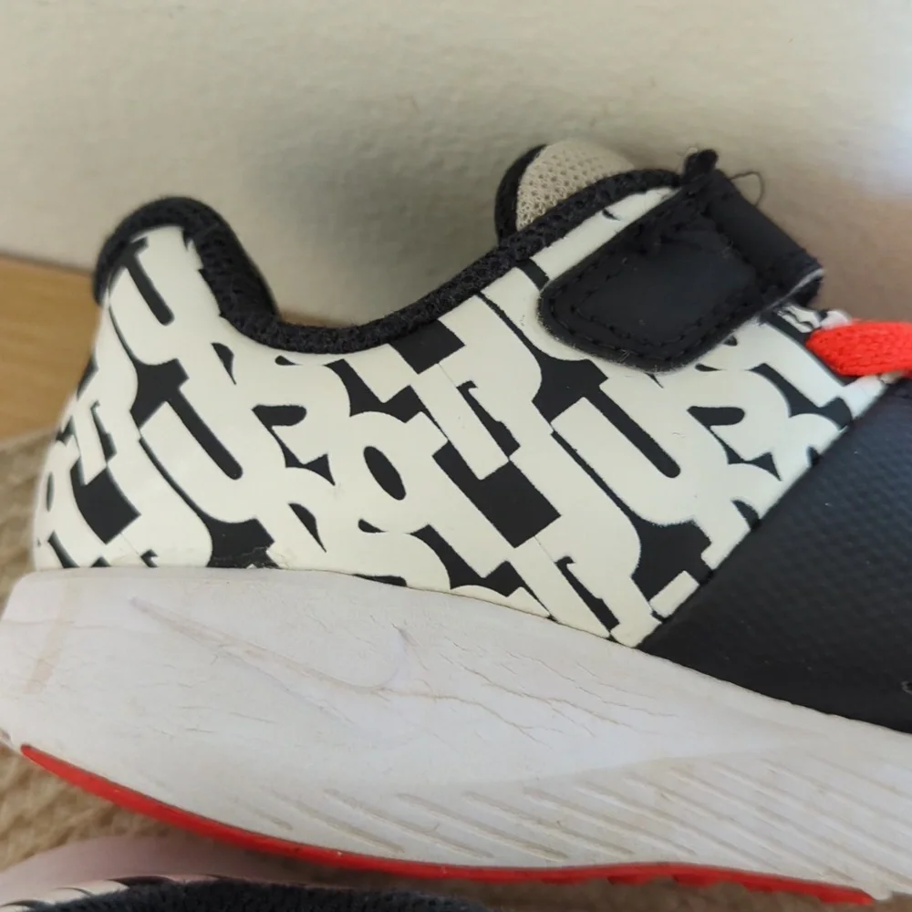 Nike Kids Black and Red Sneakers